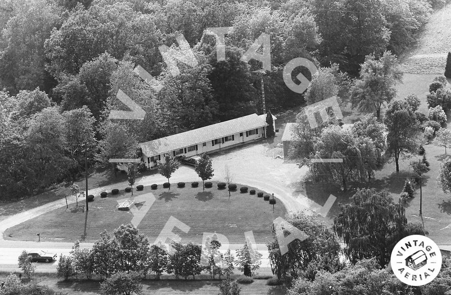 Dart Motel - 1973 Aerial